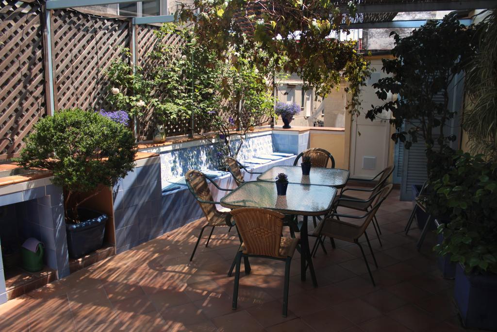 Dimora Dei Giganti Bed & Breakfast Naples Exterior photo