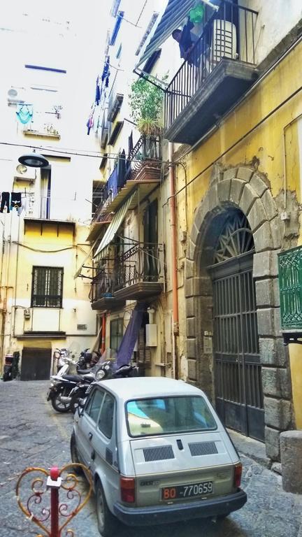 Dimora Dei Giganti Bed & Breakfast Naples Exterior photo