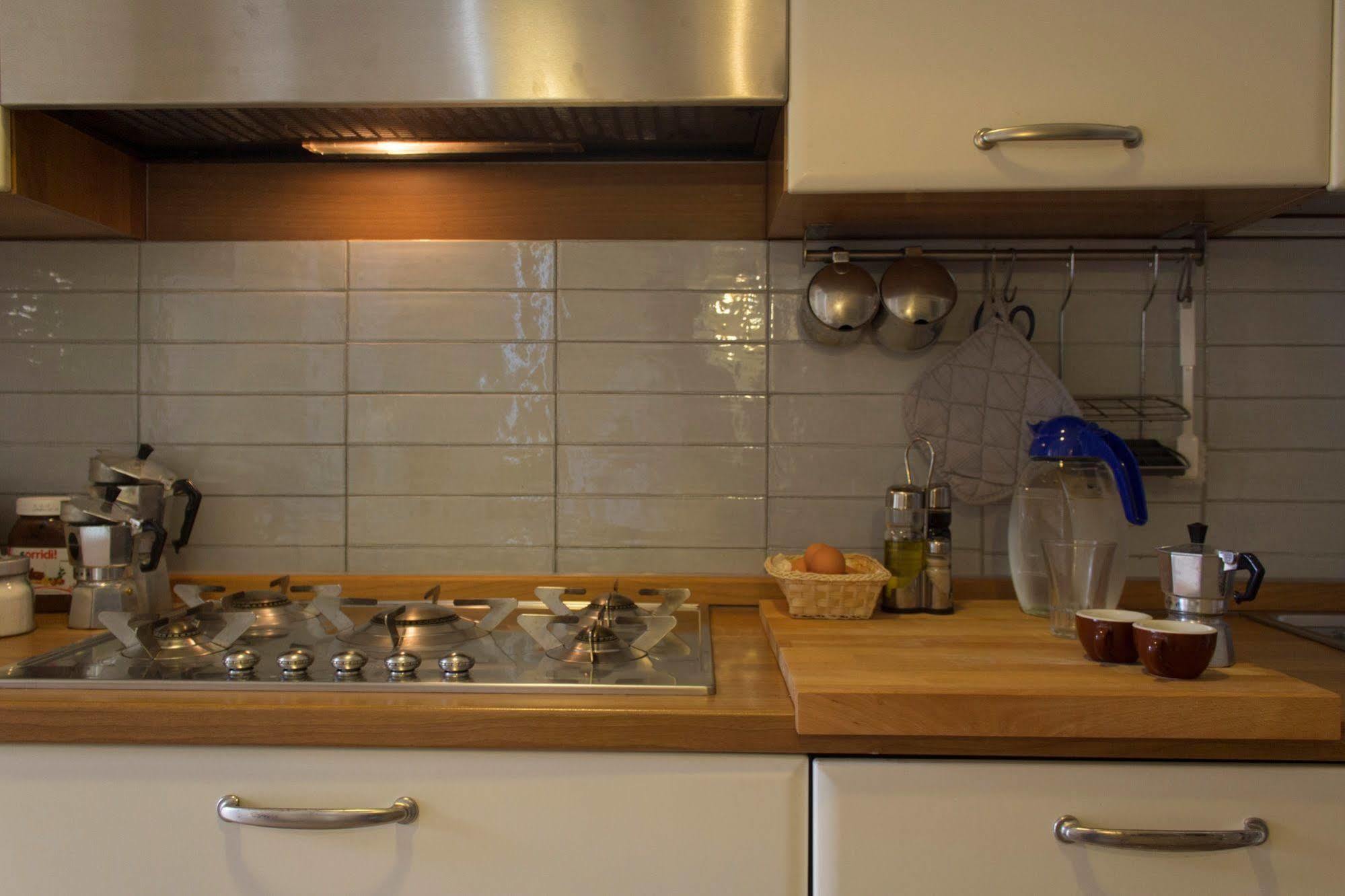 Dimora Dei Giganti Bed & Breakfast Naples Exterior photo